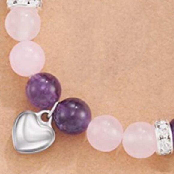 Heart Pendant Beaded Bracelet - Picture 2 of 2